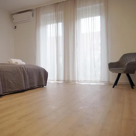 Napfeny Apartman *